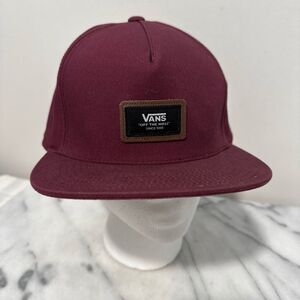 Vans Burgundy Snapback Cap unisex adults